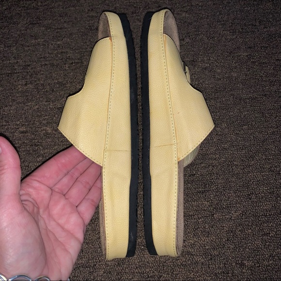 Women’s 8M COMFORTVIEW Yellow Double Buckle Slip On Comfort Sandals NEW - Picture 8 of 10